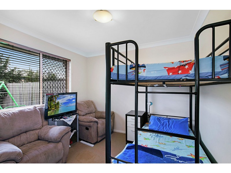 1/10 Sambar Court, Kearneys Spring QLD 4350
