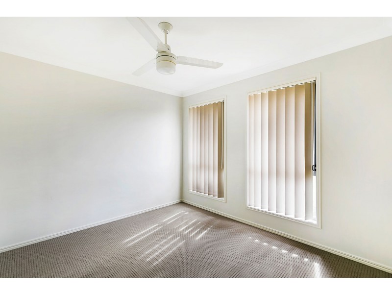 8 Sweeney Street, Kearneys Spring QLD 4350
