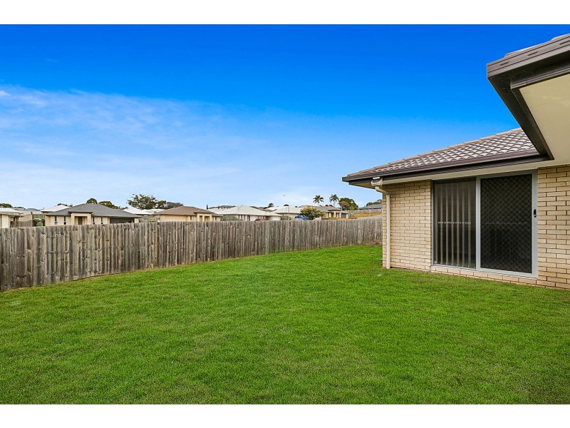 8 Sweeney Street, Kearneys Spring QLD 4350
