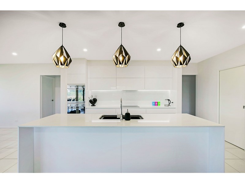 6 Charlton Pinch Road, Torrington QLD 4350