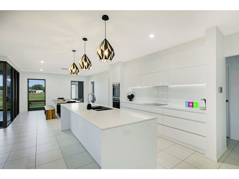 6 Charlton Pinch Road, Torrington QLD 4350