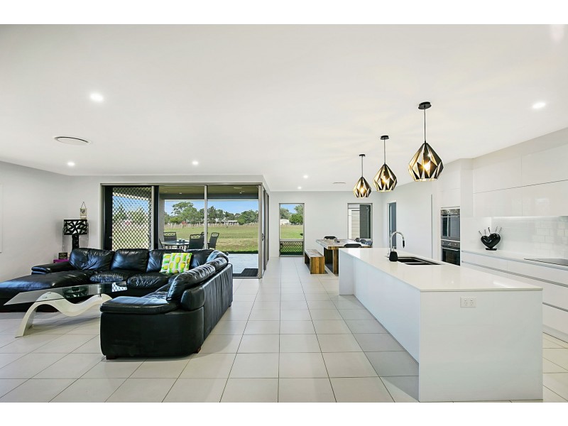 6 Charlton Pinch Road, Torrington QLD 4350