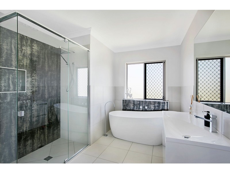 6 Charlton Pinch Road, Torrington QLD 4350