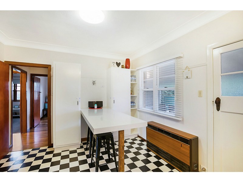 7 Macquarie Street, Centenary Heights QLD 4350
