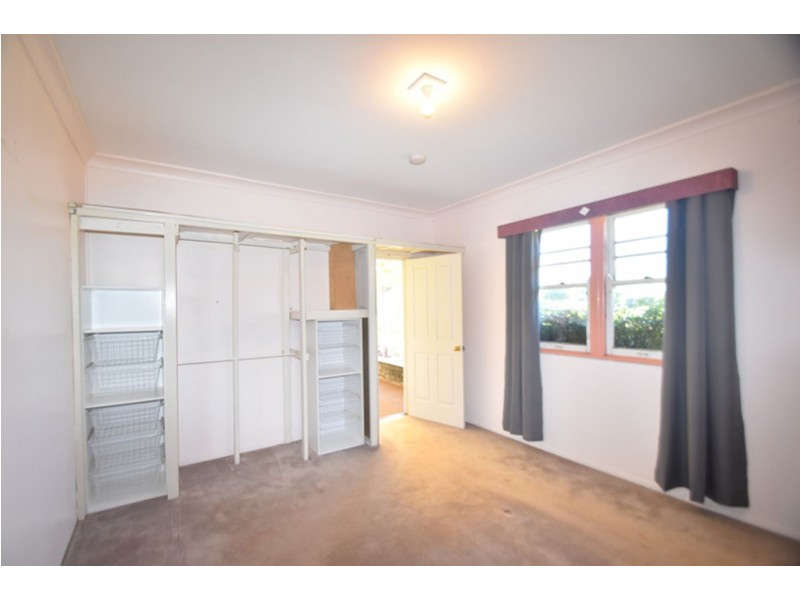 3 New Street, Mount Lofty QLD 4350