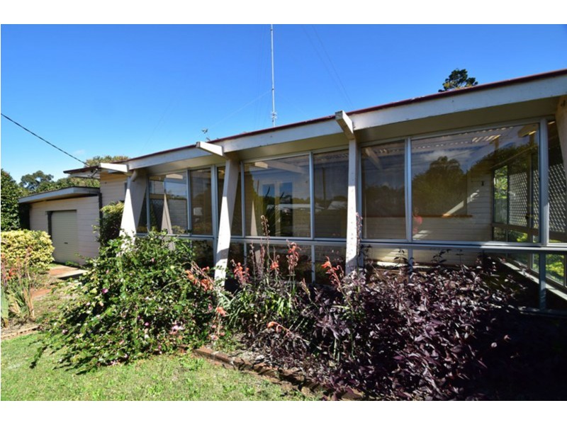 3 New Street, Mount Lofty QLD 4350