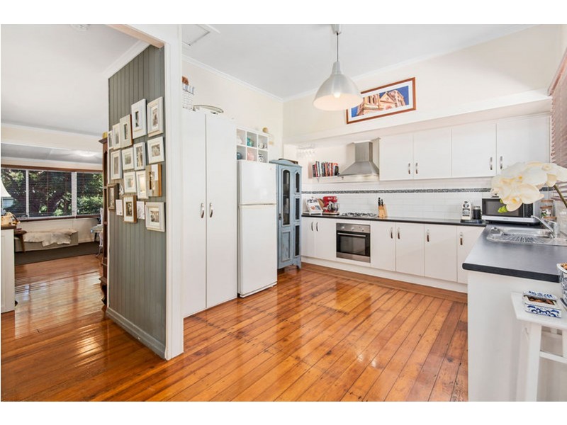 18 Louisa Street, South Toowoomba QLD 4350