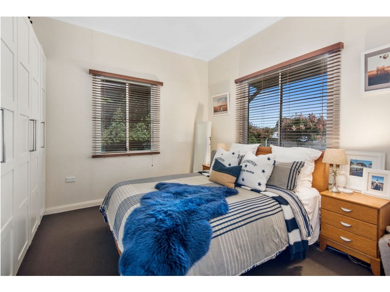 18 Louisa Street, South Toowoomba QLD 4350