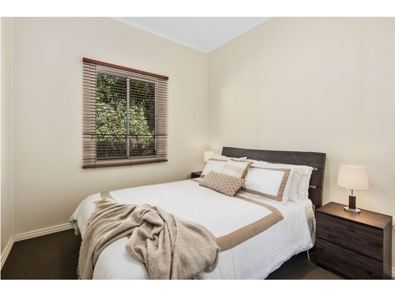 18 Louisa Street, South Toowoomba QLD 4350