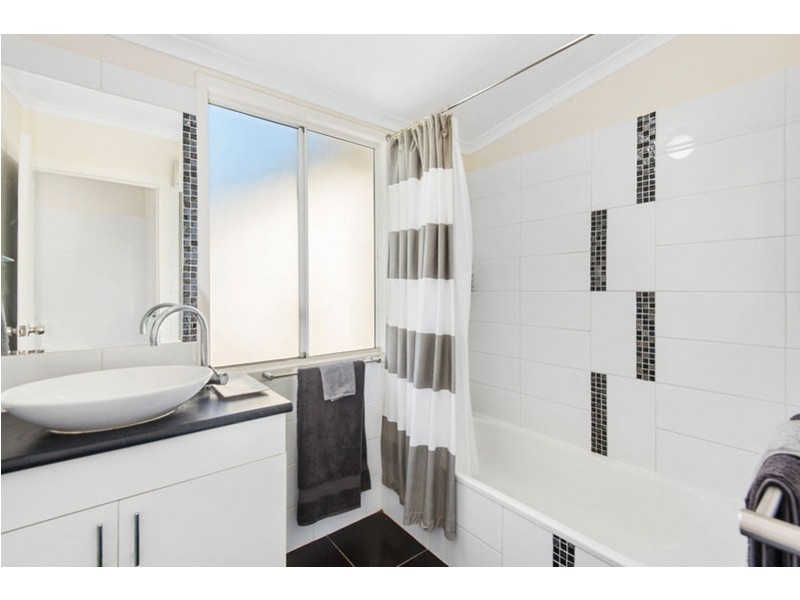 18 Louisa Street, South Toowoomba QLD 4350