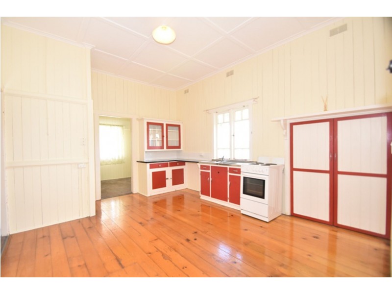 205 Ruthven Street, North Toowoomba QLD 4350