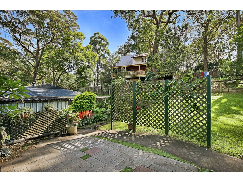 22 Amos Crescent, Mount Lofty QLD 4350