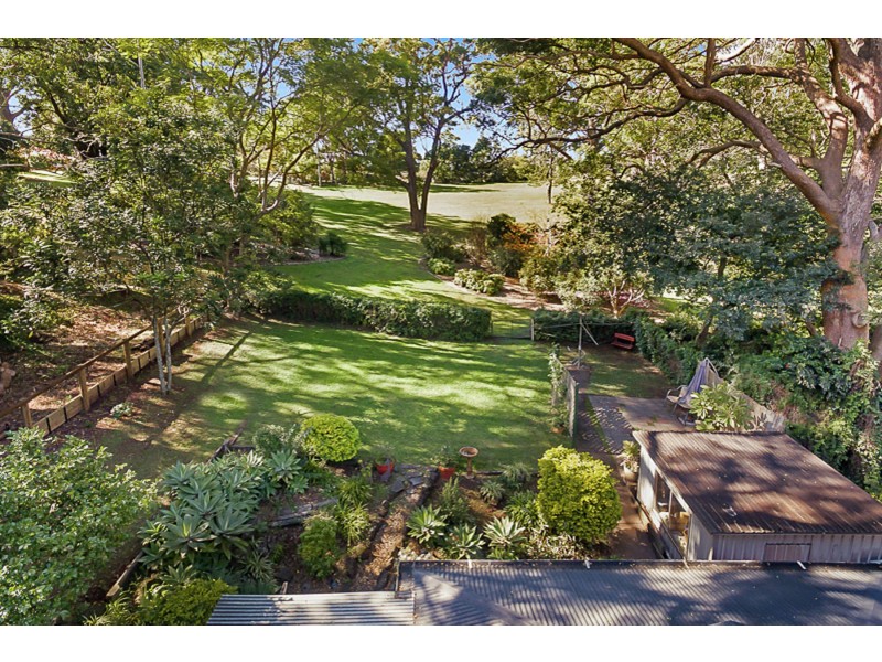 22 Amos Crescent, Mount Lofty QLD 4350