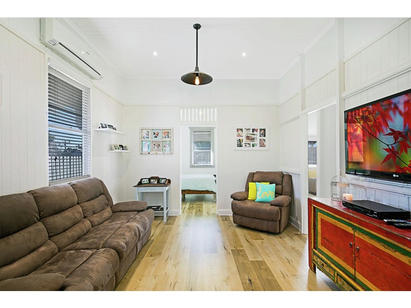 4 Hartwig Street, Goombungee QLD 4354