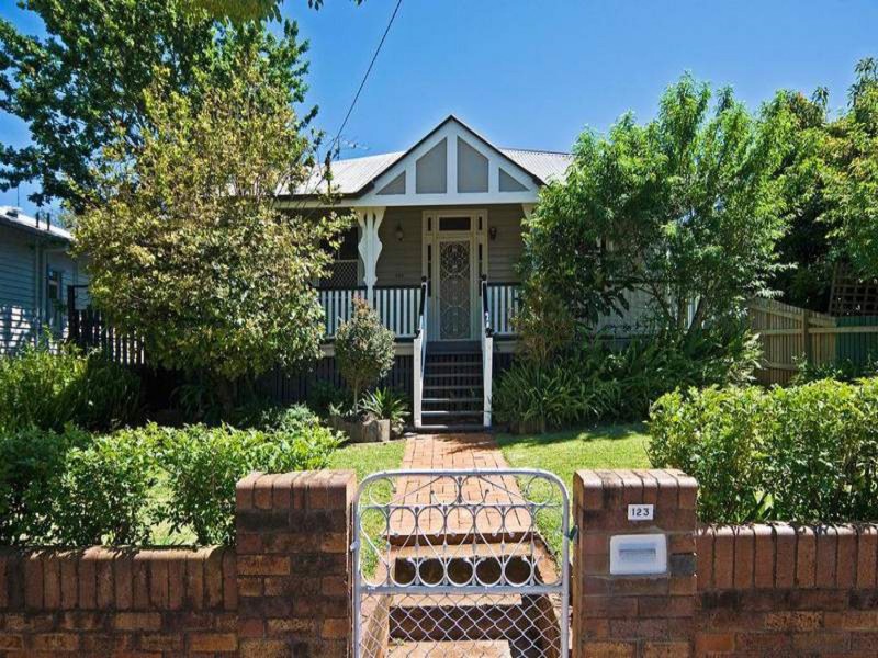 123 Bridge Street, North Toowoomba QLD 4350