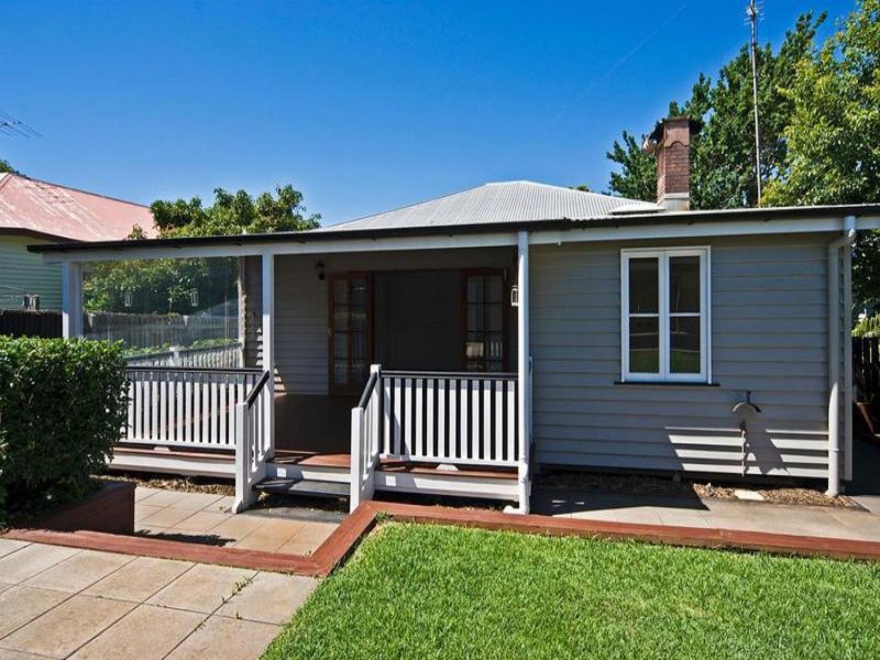 123 Bridge Street, North Toowoomba QLD 4350