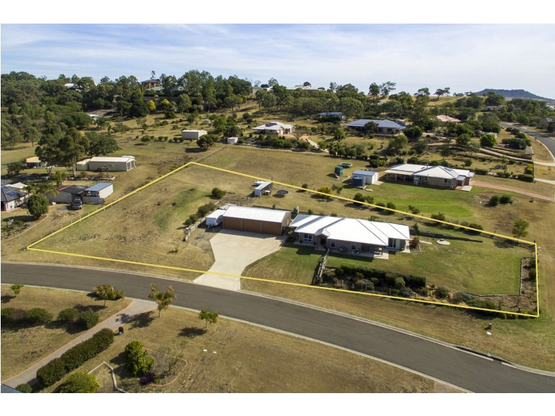 7 Roderick Drive, Cotswold Hills QLD 4350