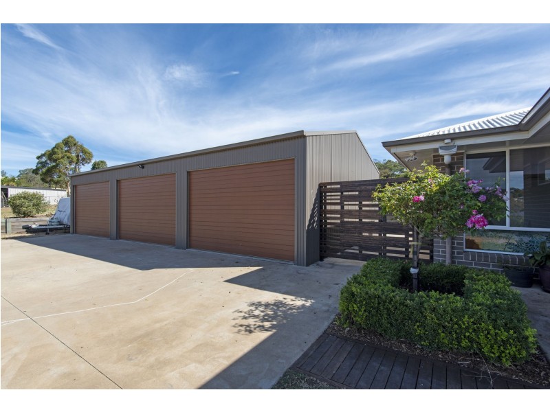 7 Roderick Drive, Cotswold Hills QLD 4350