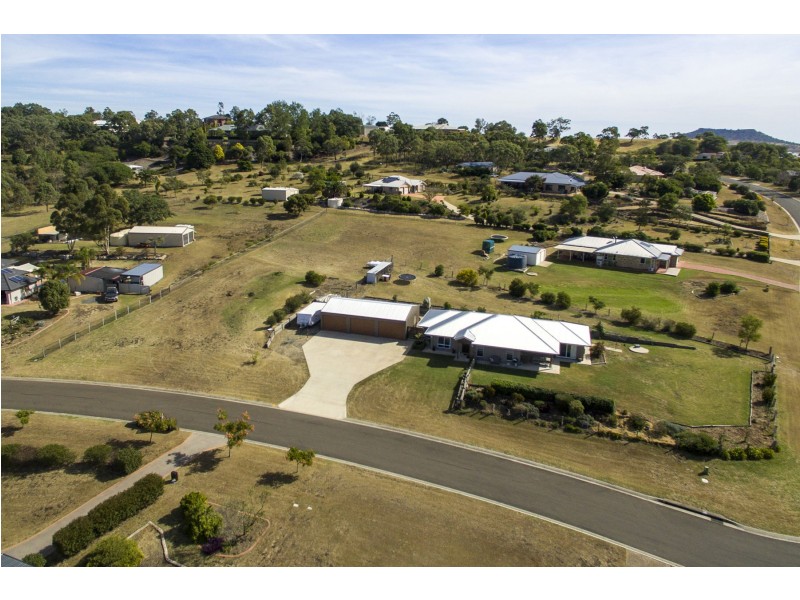 7 Roderick Drive, Cotswold Hills QLD 4350