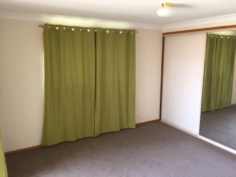 4 Janine Court, Kearneys Spring QLD 4350