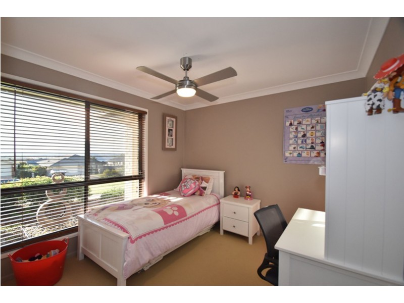 38 Smythe Drive, Highfields QLD 4352