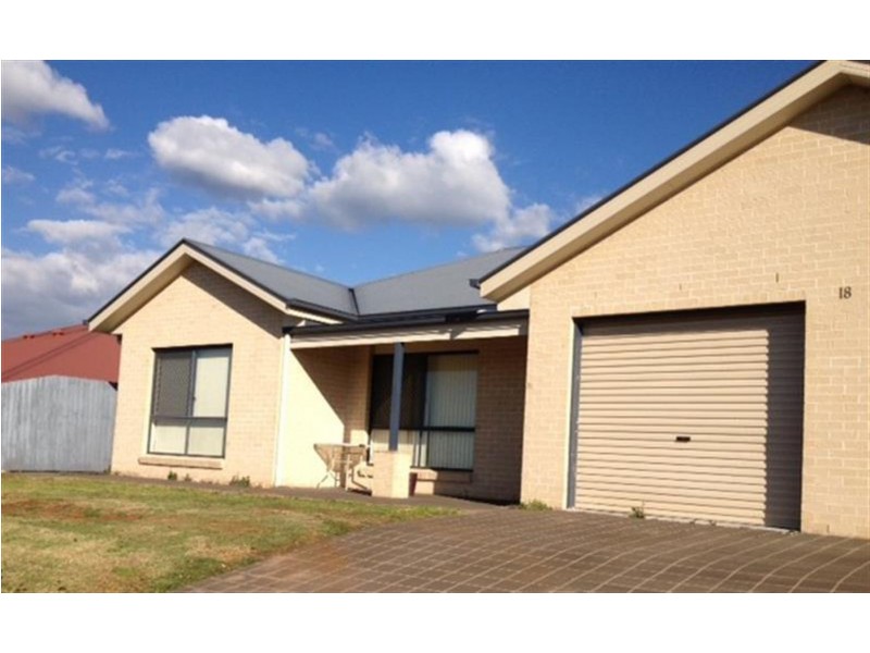 1/18 Cortess Street, Kearneys Spring QLD 4350