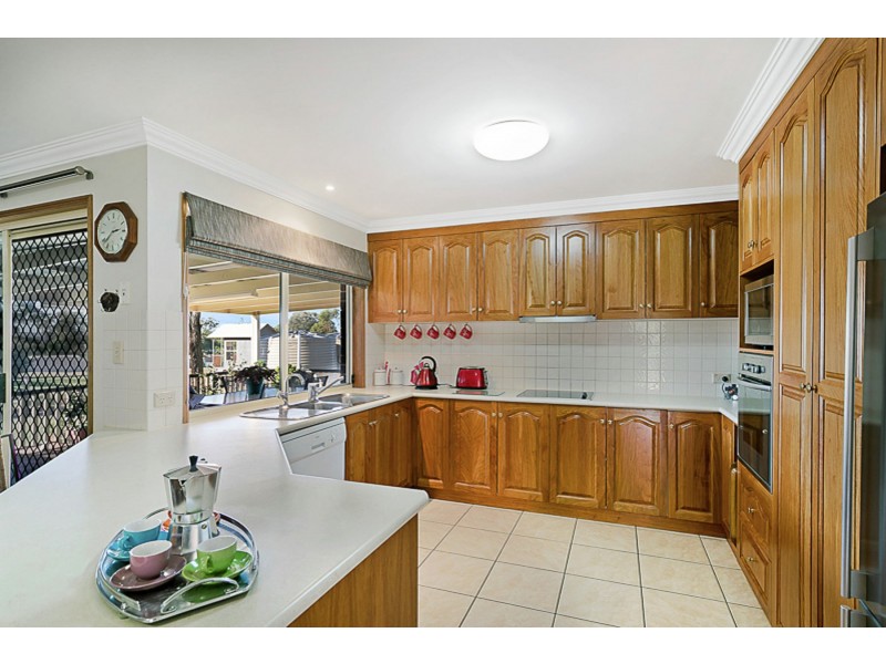 8 Highview Street, Meringandan West QLD 4352