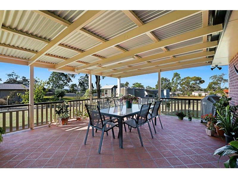 8 Highview Street, Meringandan West QLD 4352