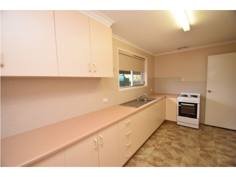 11 Behland Street, Kearneys Spring QLD 4350