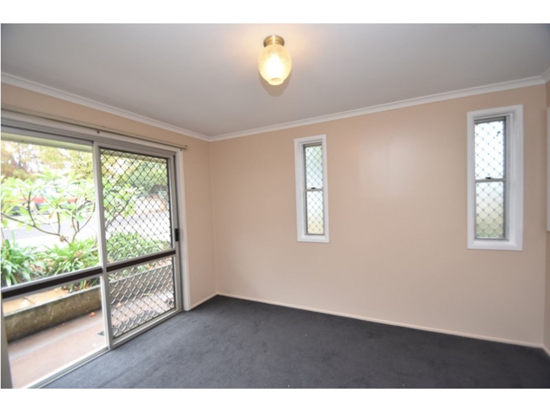 11 Behland Street, Kearneys Spring QLD 4350