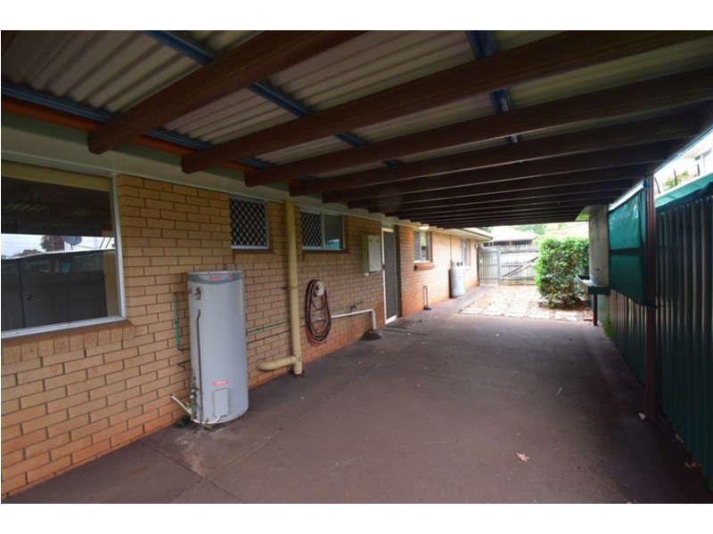 11 Behland Street, Kearneys Spring QLD 4350