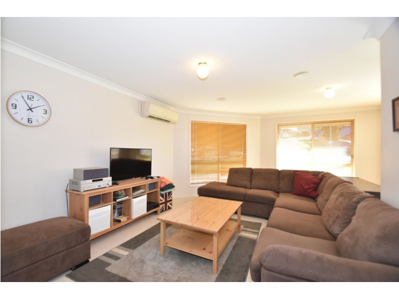 6 Mason Court, Kearneys Spring QLD 4350