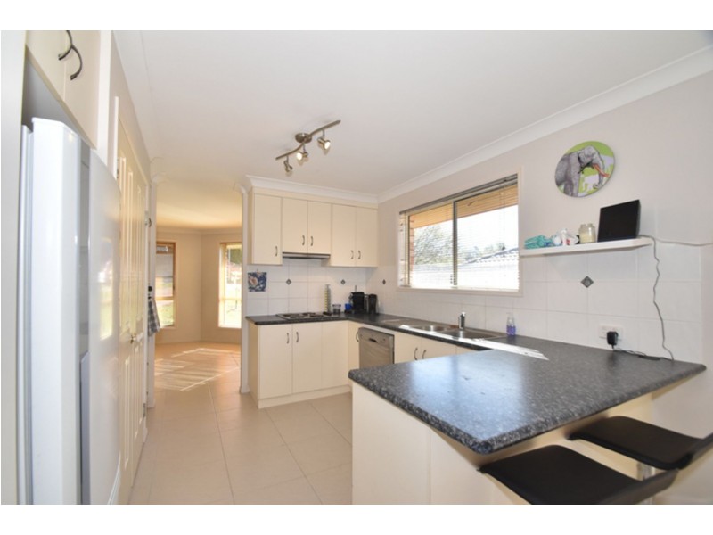 6 Mason Court, Kearneys Spring QLD 4350
