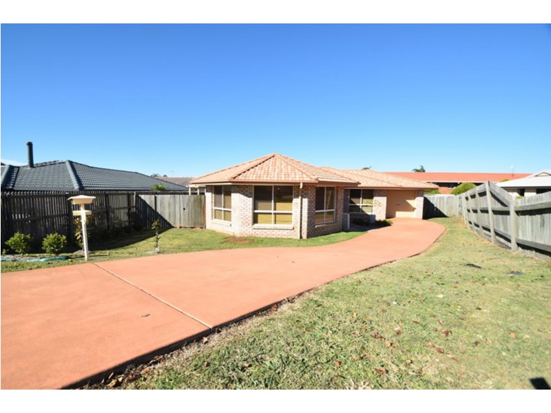 6 Mason Court, Kearneys Spring QLD 4350