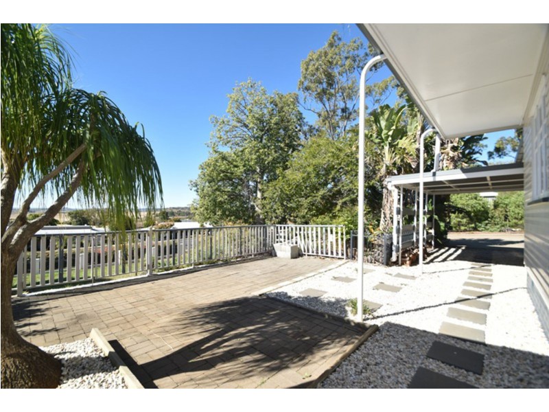 42 Toowoomba Road, Oakey QLD 4401