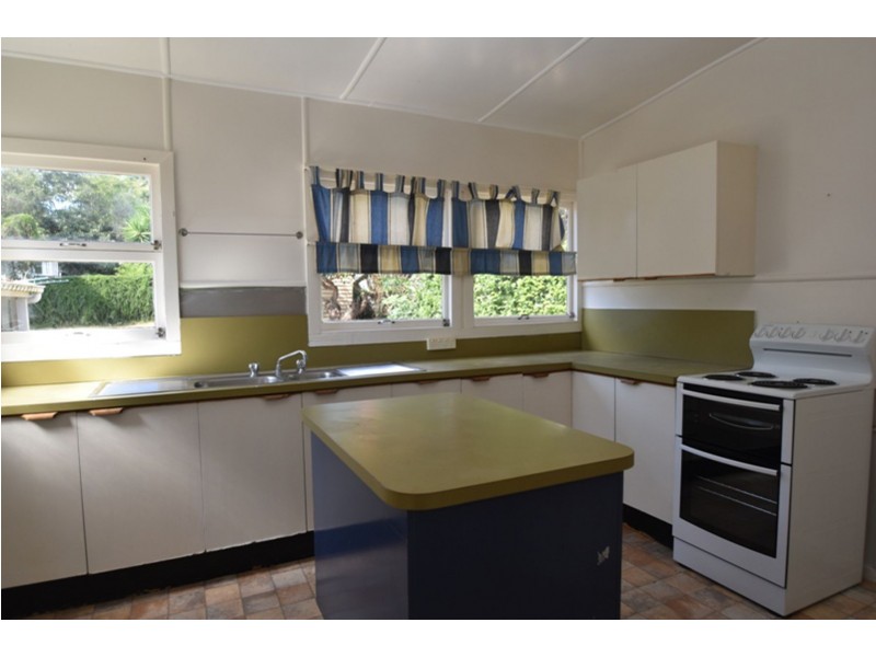 6 Parkinson Street, South Toowoomba QLD 4350