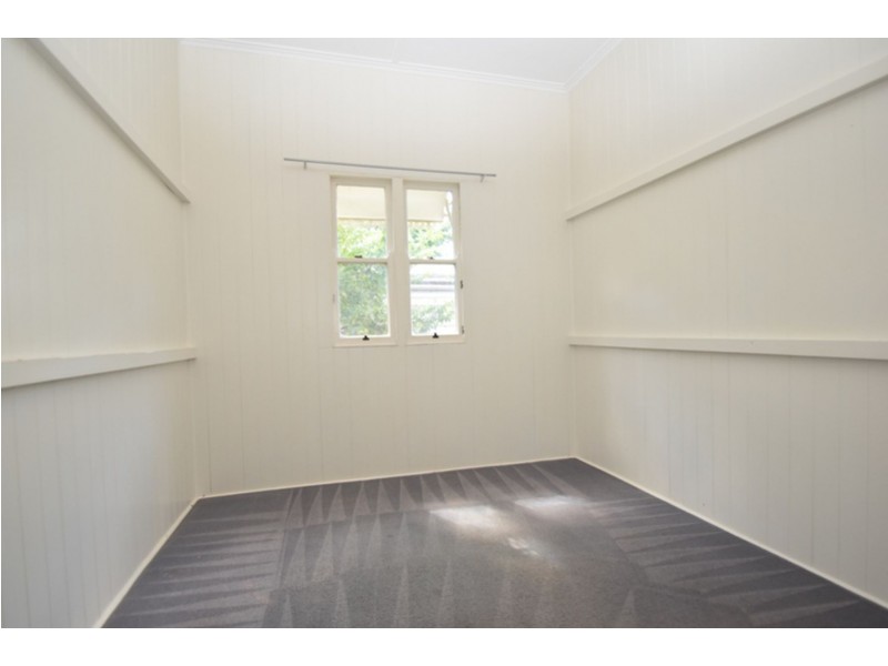 6 Parkinson Street, South Toowoomba QLD 4350