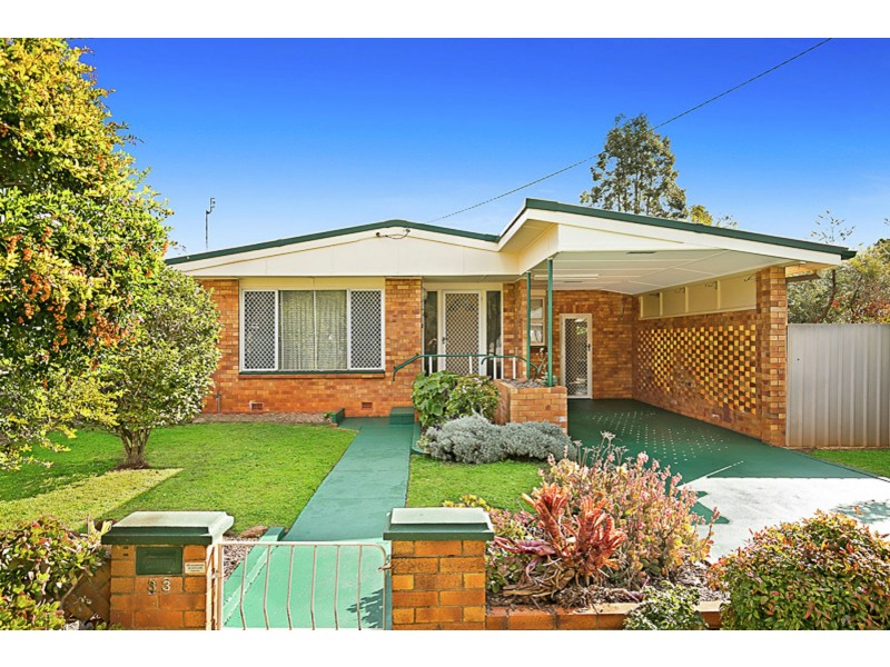 33 Merritt Street, Harristown QLD 4350