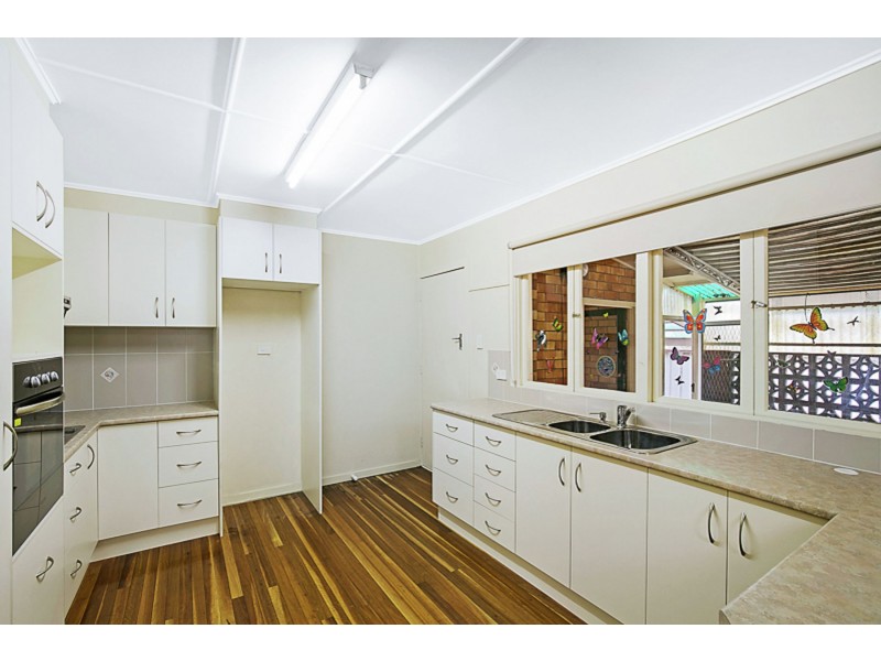 33 Merritt Street, Harristown QLD 4350