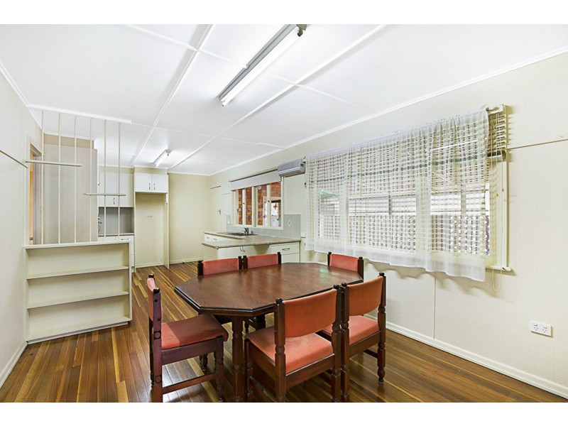 33 Merritt Street, Harristown QLD 4350