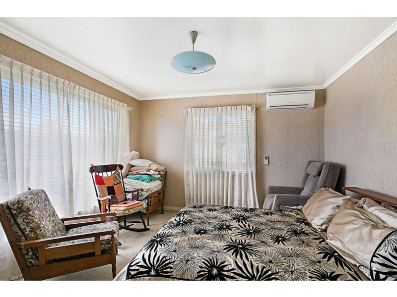 33 Merritt Street, Harristown QLD 4350