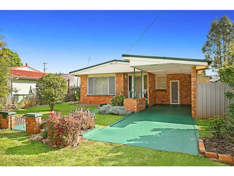 33 Merritt Street, Harristown QLD 4350