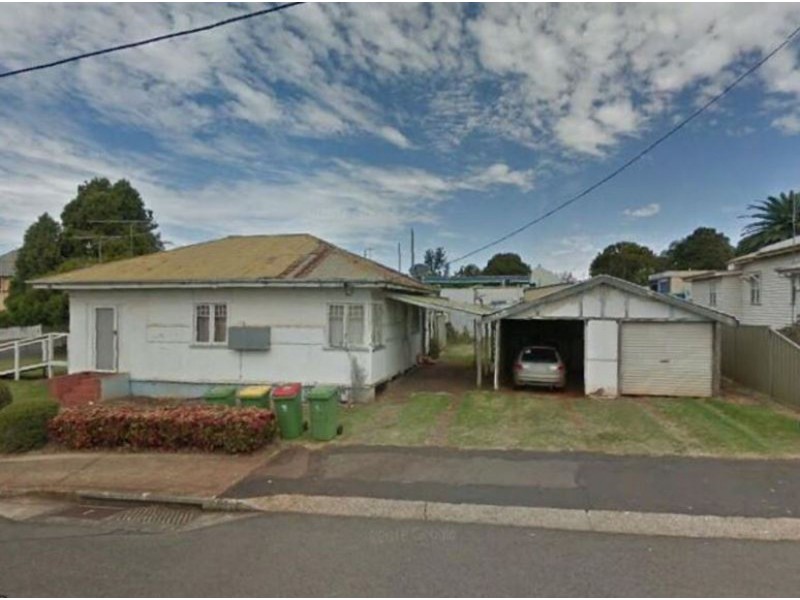 3/107a West Street, Newtown QLD 4350