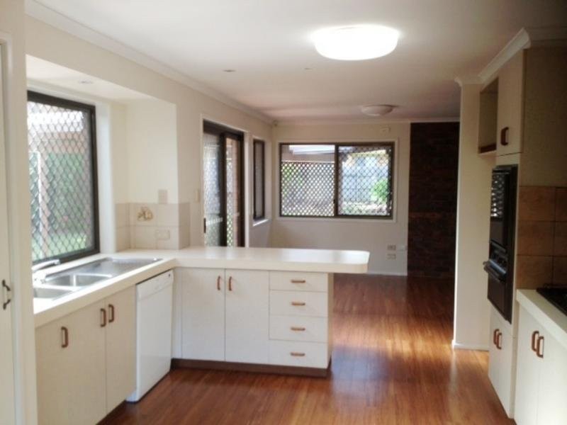 2 Heidi Court, Darling Heights QLD 4350