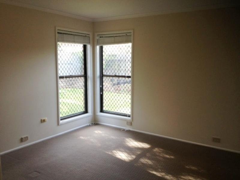 2 Heidi Court, Darling Heights QLD 4350