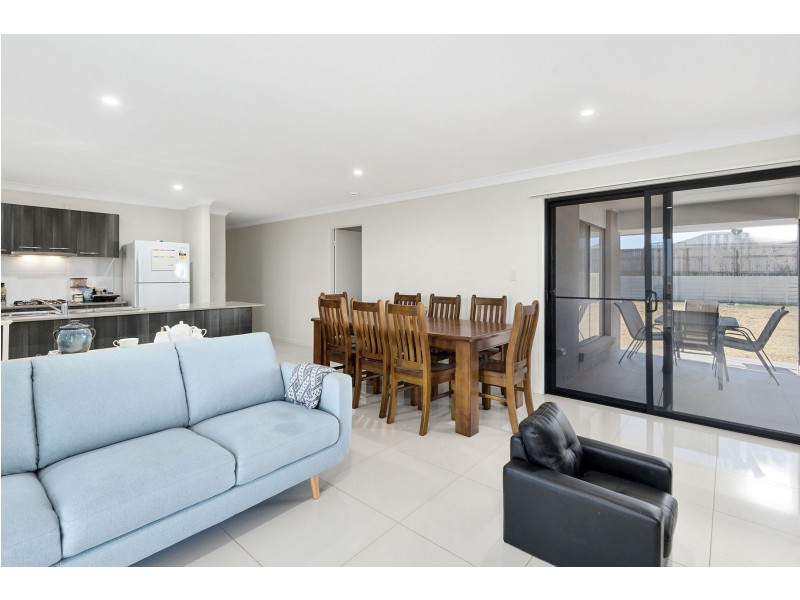 21 Cashmore Street, Wyreema QLD 4352