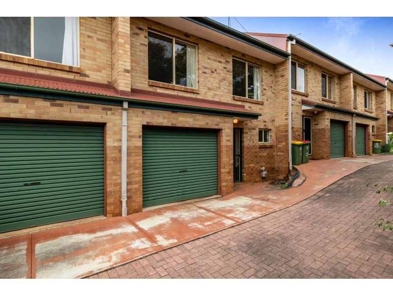 3/248 James Street, Harristown QLD 4350