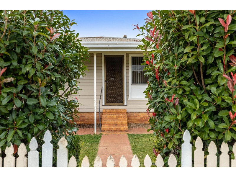 20 Ellis Street, Wilsonton QLD 4350