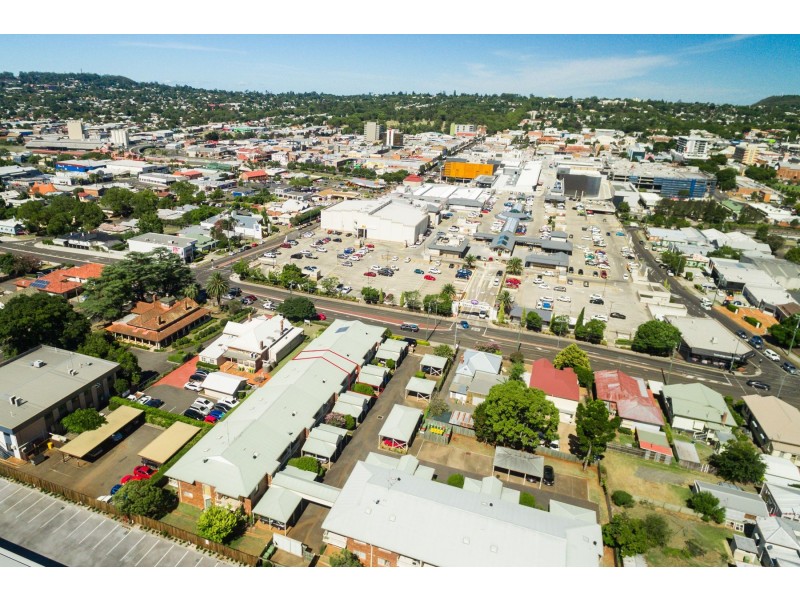4/5 Clifford Street, Toowoomba City QLD 4350