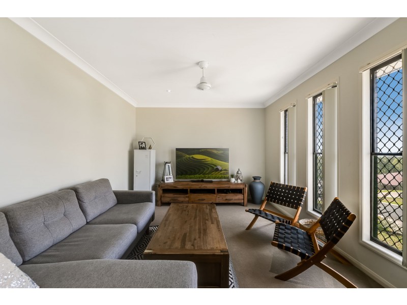 12 Felix Street, Cranley QLD 4350